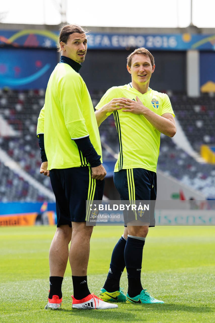 Zlatan Ibrahimovic och Kim Källström på Sveriges