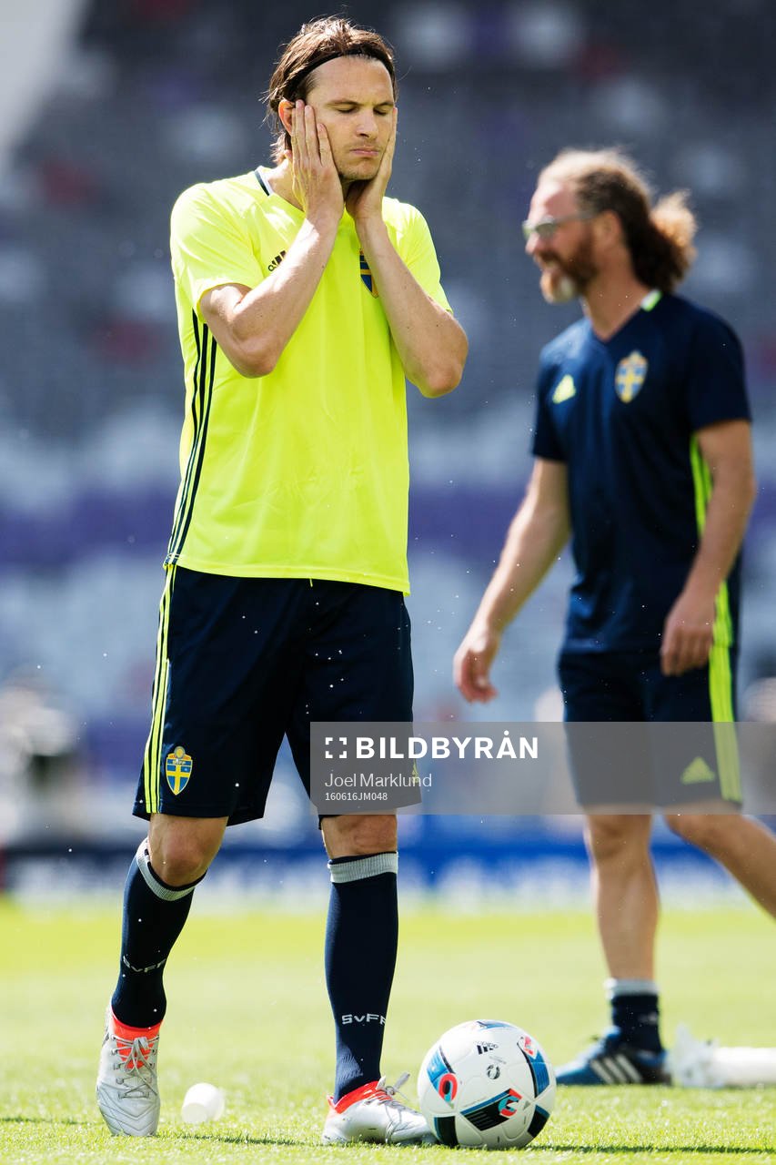 Albin Ekdal på Sveriges fotbollslandslags träning
