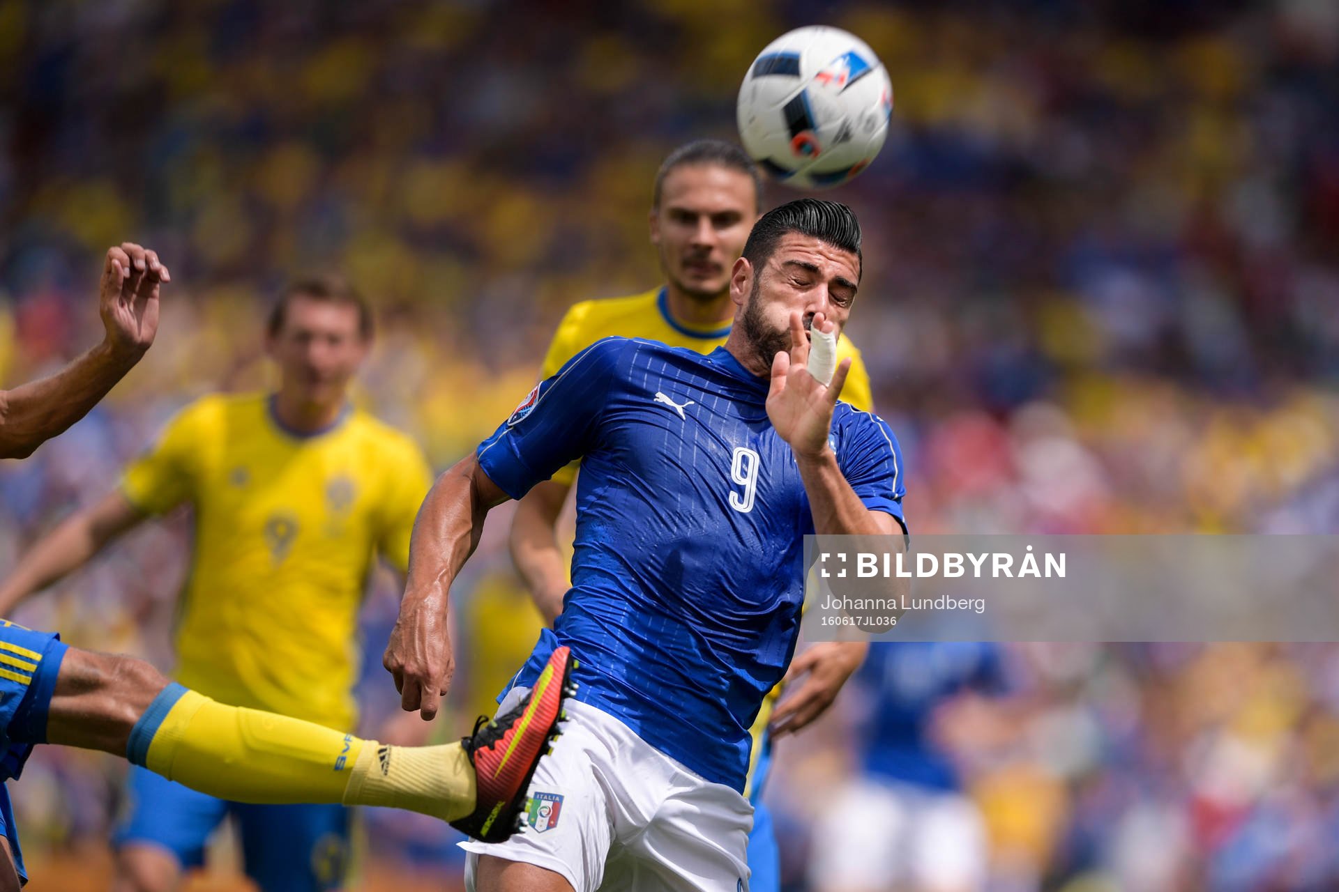 Italiens Graziano Pelle i fotbollsmatchen mellan Italien
