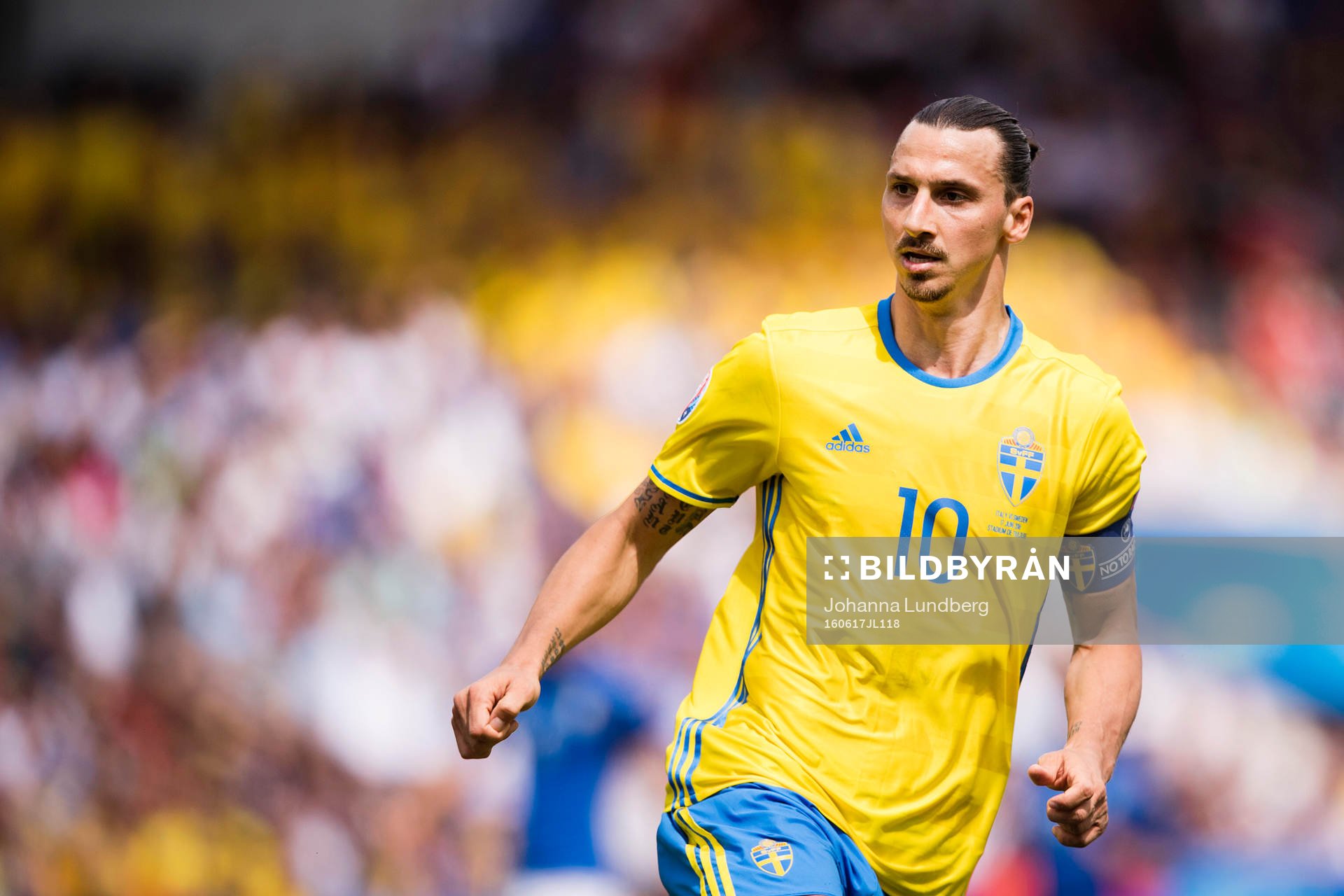 Sveriges Zlatan Ibrahimovic  i fotbollsmatchen mellan