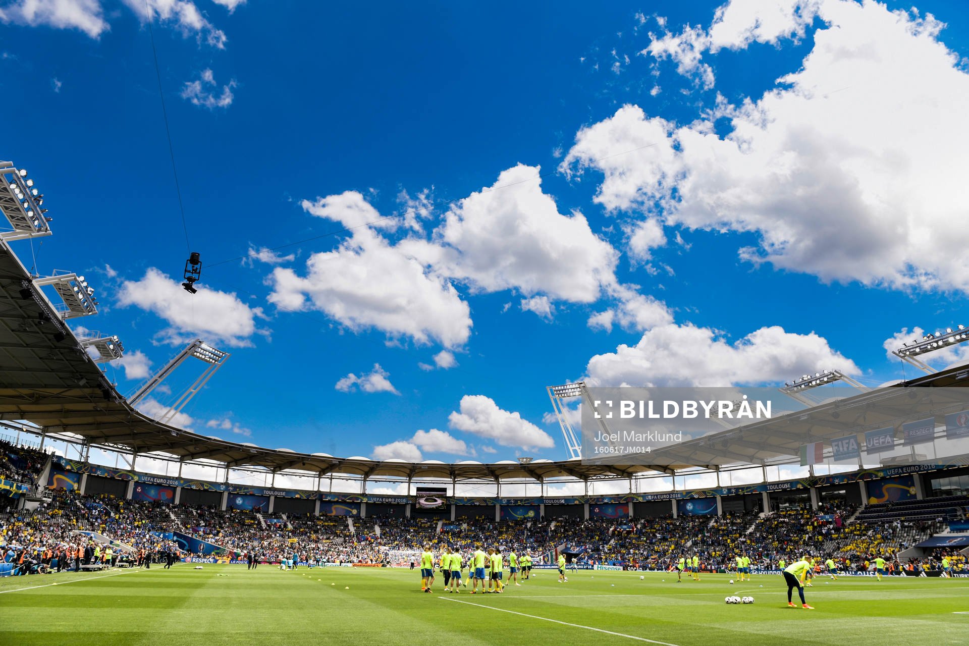 Lagen värmer upp på Stadium de Toulouse