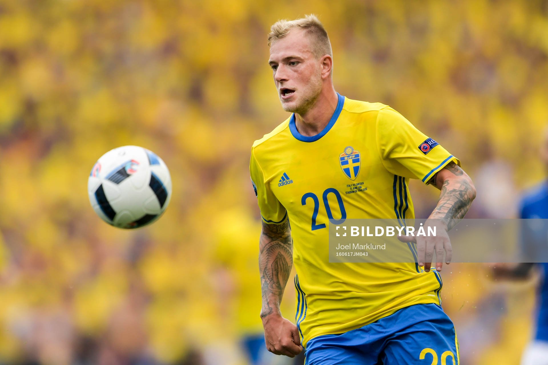 Sveriges John Guidetti i fotbollsmatchen mellan Italien och