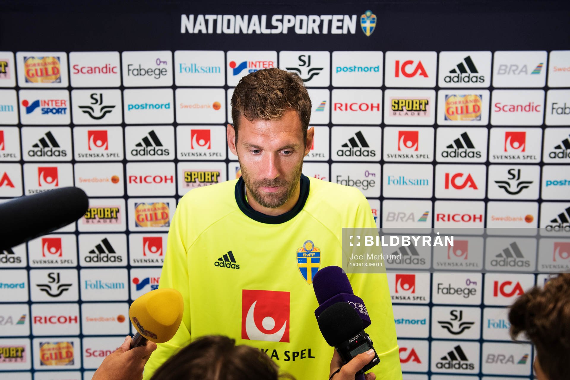 Andreas Isaksson på Sveriges fotbollslandslags pressträff