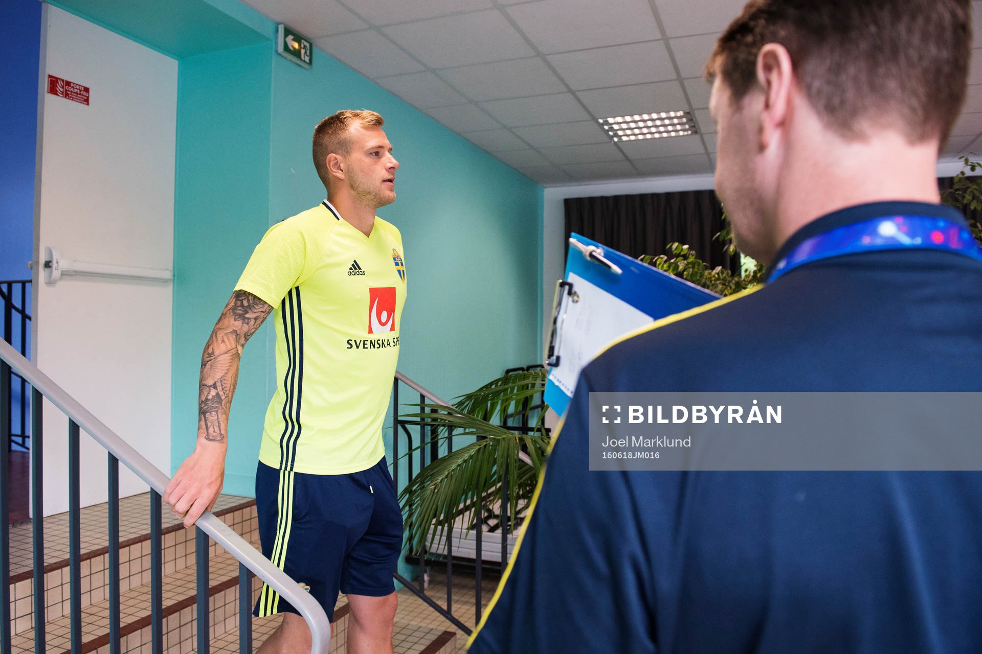 John Guidetti på Sveriges fotbollslandslags pressträff under fotbolls-EM den 18 juni 2016 i Pornichet.