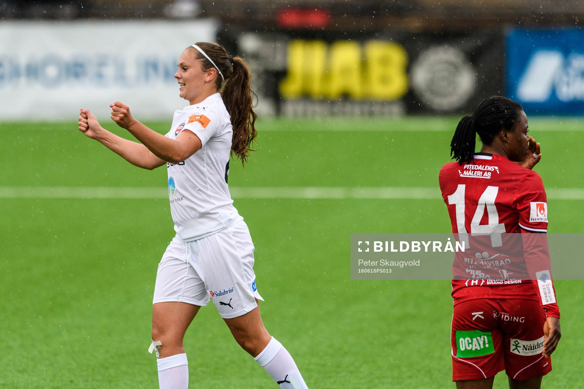 Rosengårds Ebba Wieder jublar