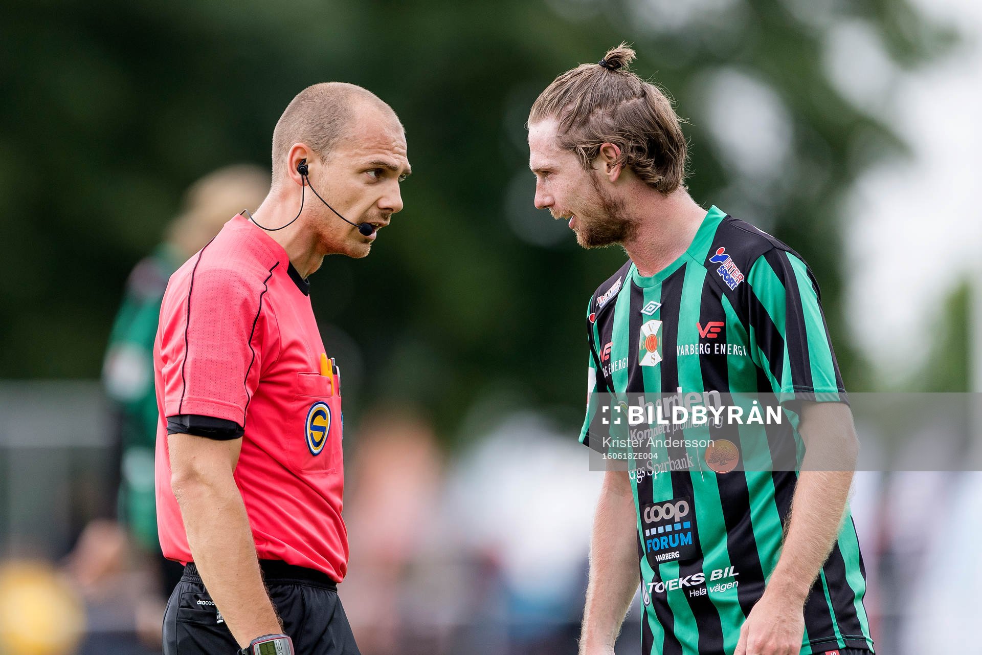 Domare Adnan Jukic och Varbergs Thomas Drage