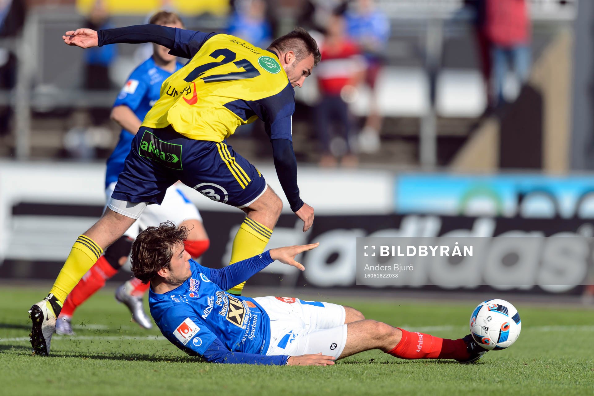Åtvidabergs Alberto Catenacci mot Ängelholms Ryan Finley