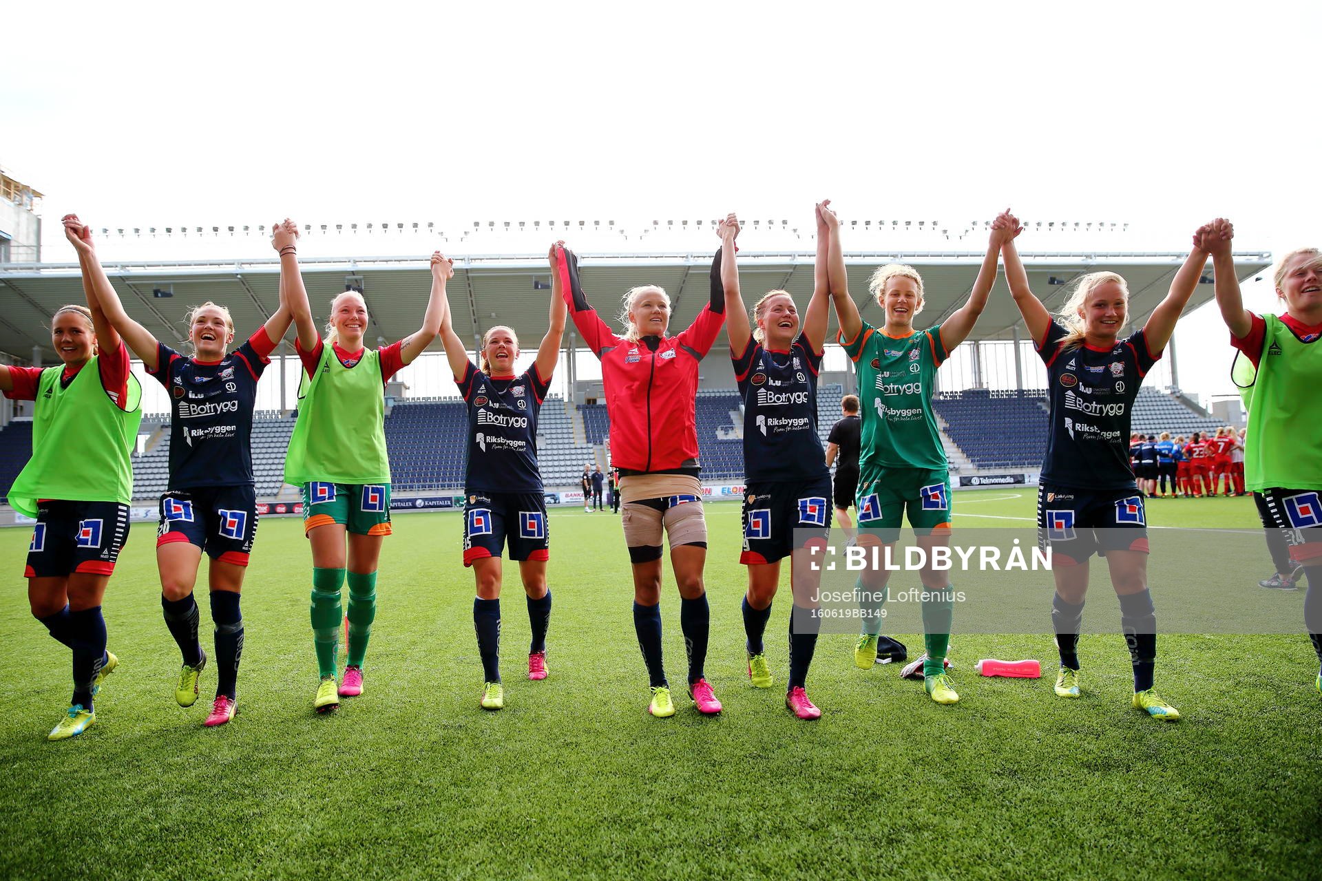 Linköping jublar efter semifinalen i Svenska Cupen i fotboll mellan Linköping och Eskilstuna den 19 juni 2016 i Linköping.