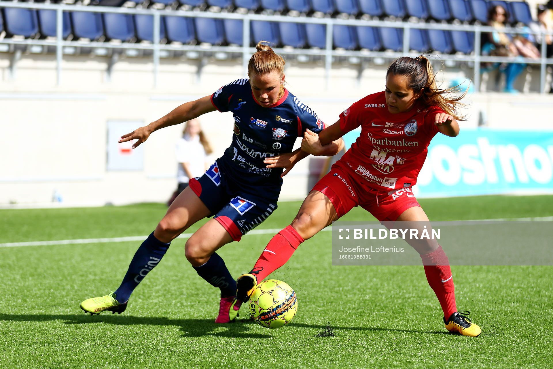 Linköpings Jessica Samuelsson och Eskilstunas Malin Diaz