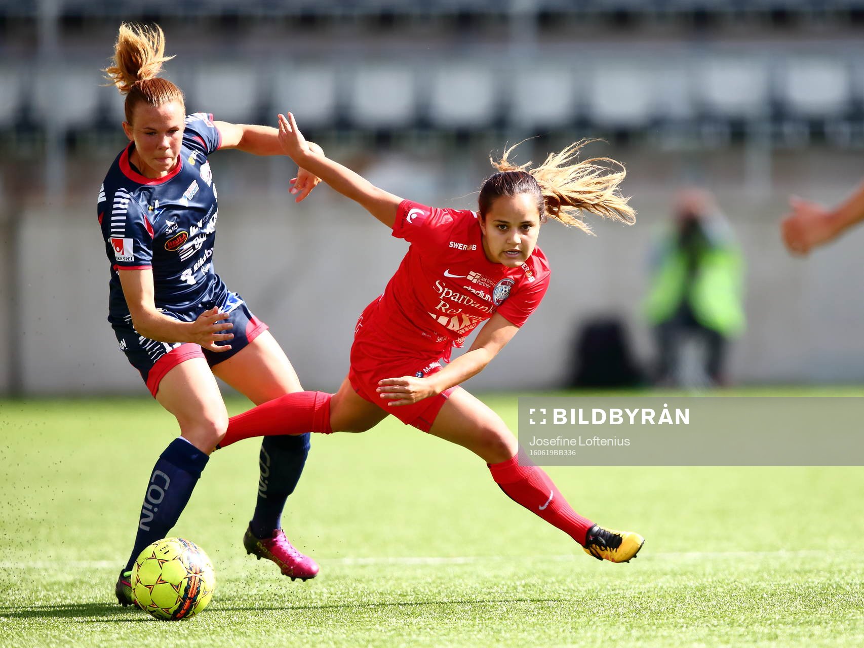 Eskilstunas Malin Diaz och Linköpings Jessica Samuelsson