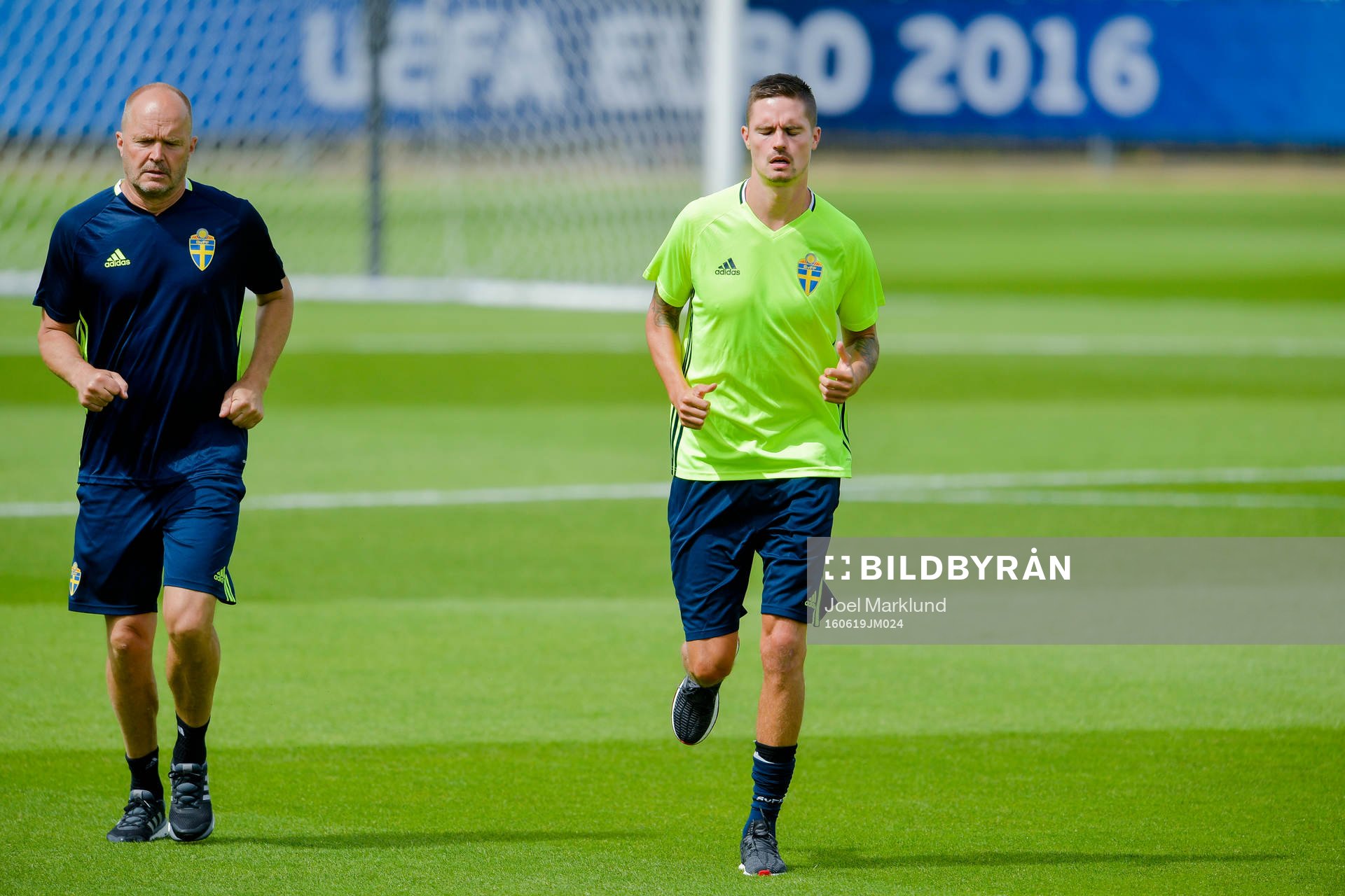 Sveriges Mikael Lustig tillbaka