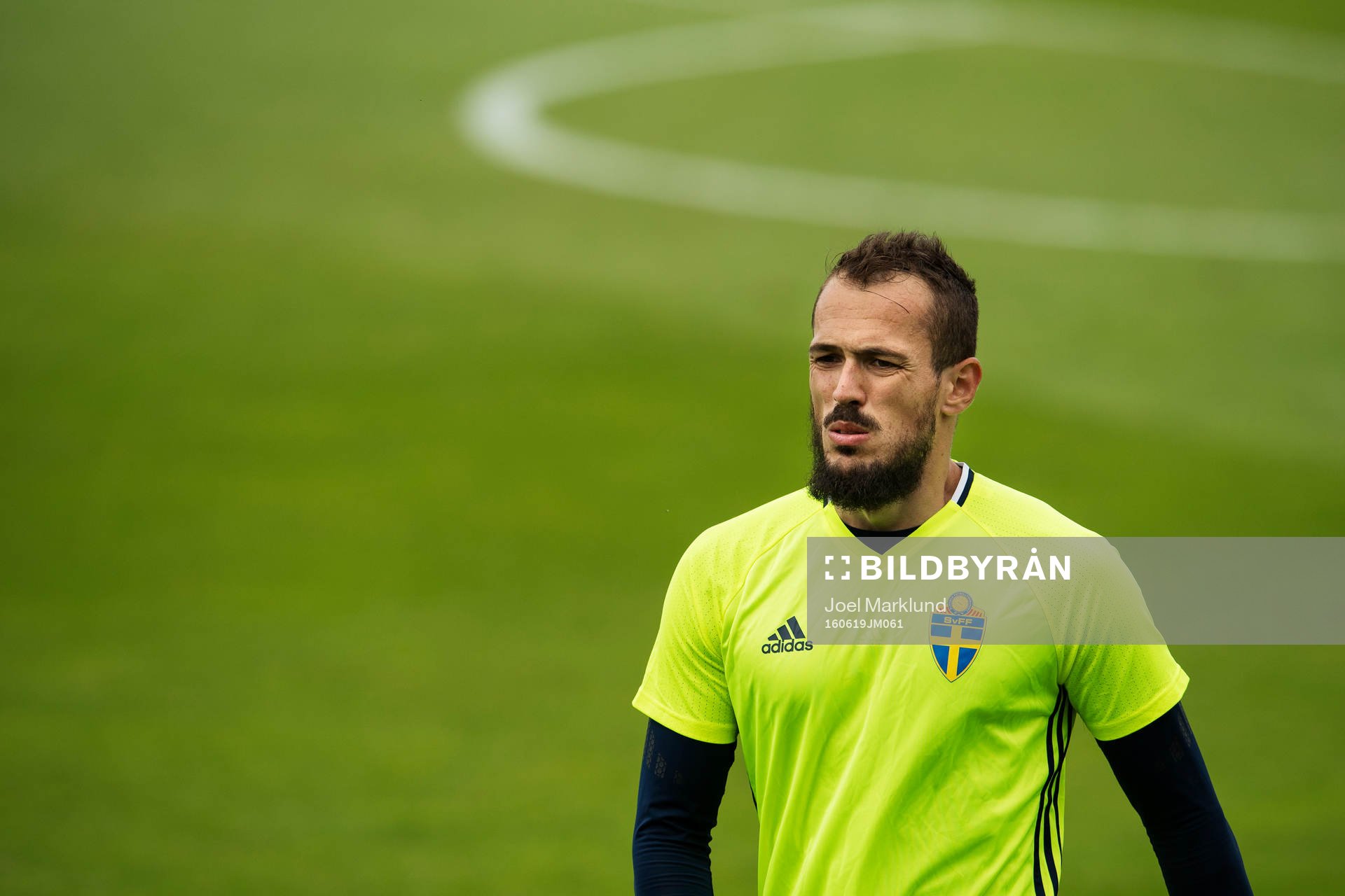 Emir Kujovic på Sveriges fotbollslandslags träning