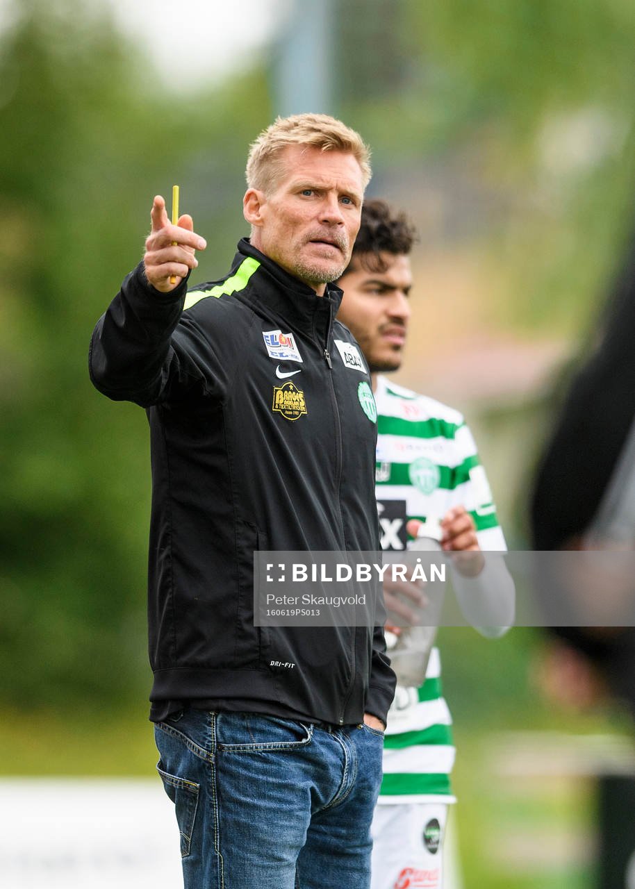 Västerås manager Johan Mjällby