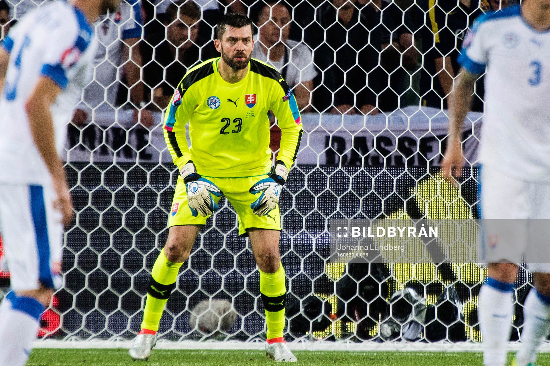 Slovakiens målvakt Matus Kozacik  i fotbollsmatchen mellan