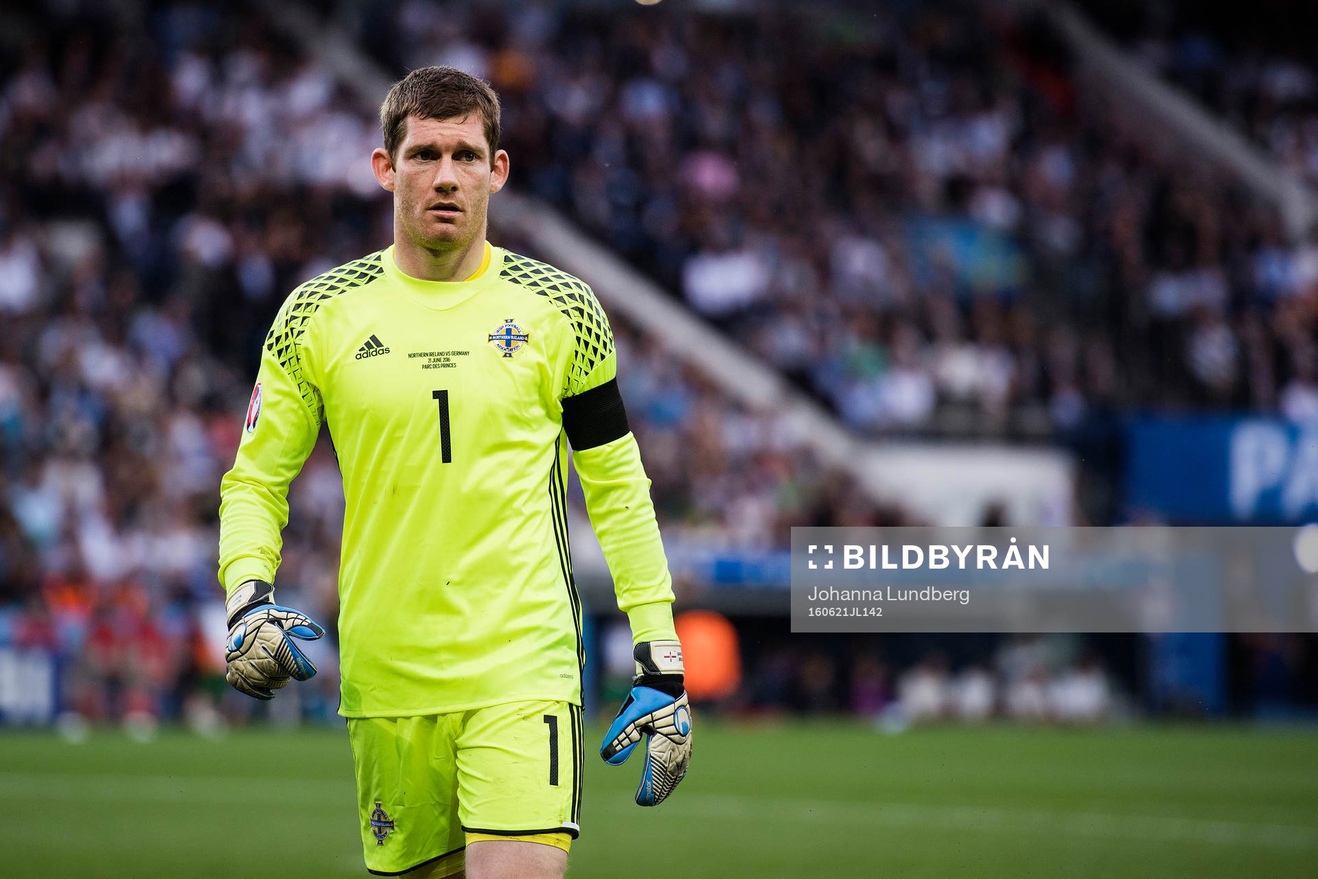 Nordirlands målvakt Michael McGovern i fotbollsmatchen mellan Nordirland och Tyskland under fotbolls-EM den 21 juni 2016 i Paris.