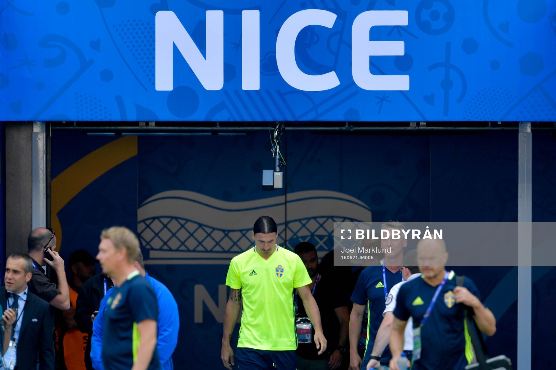 Zlatan Ibrahimovic gör entré på Sveriges