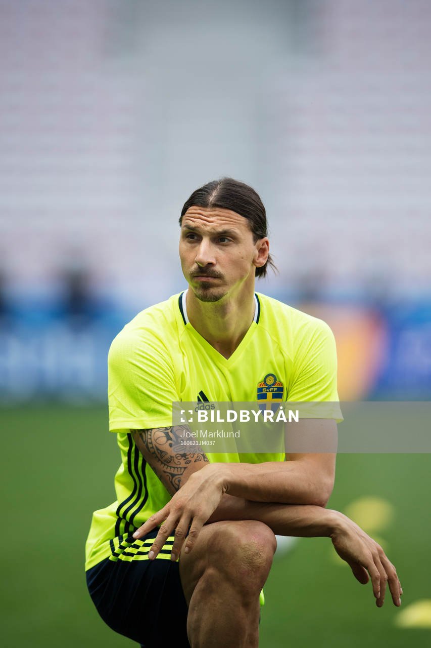 Zlatan Ibrahimovic på Sveriges fotbollslandslags träning