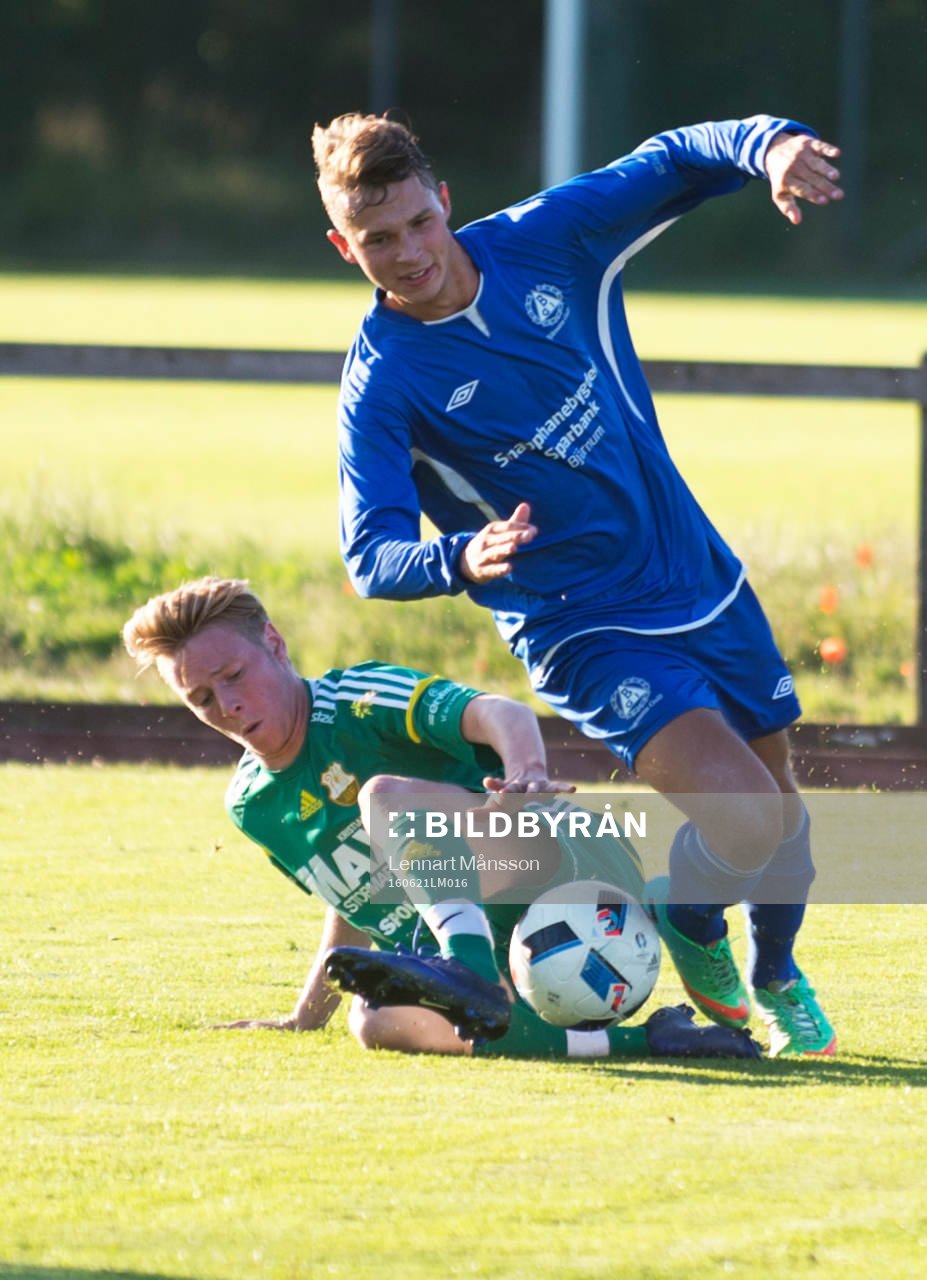  i Tyff duellmatchen i division 5 mellan Åhus och Bjärnum i Åhus 21 juni 2016.