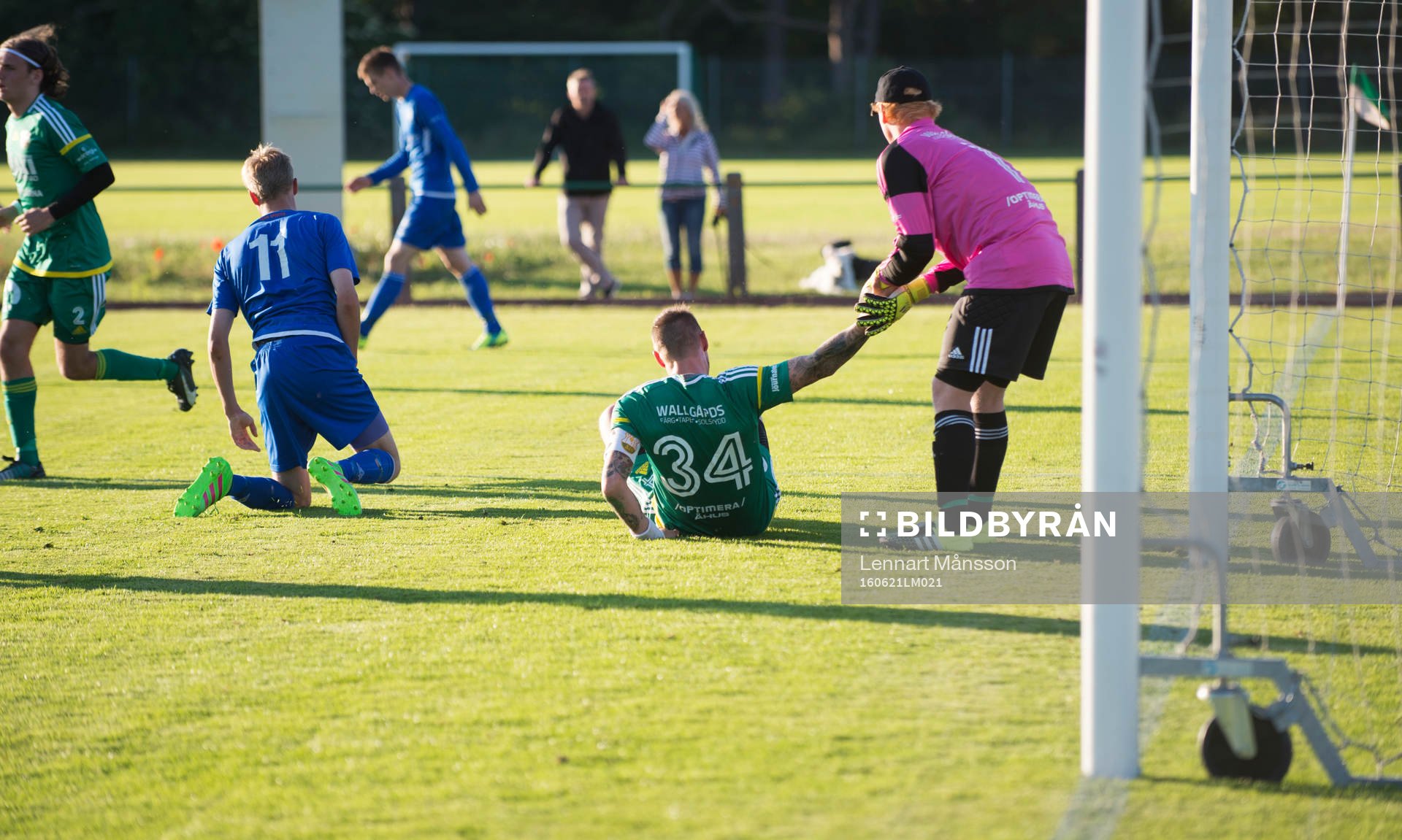 Fair play i matchen i division 5 mellan Åhus och Bjärnum