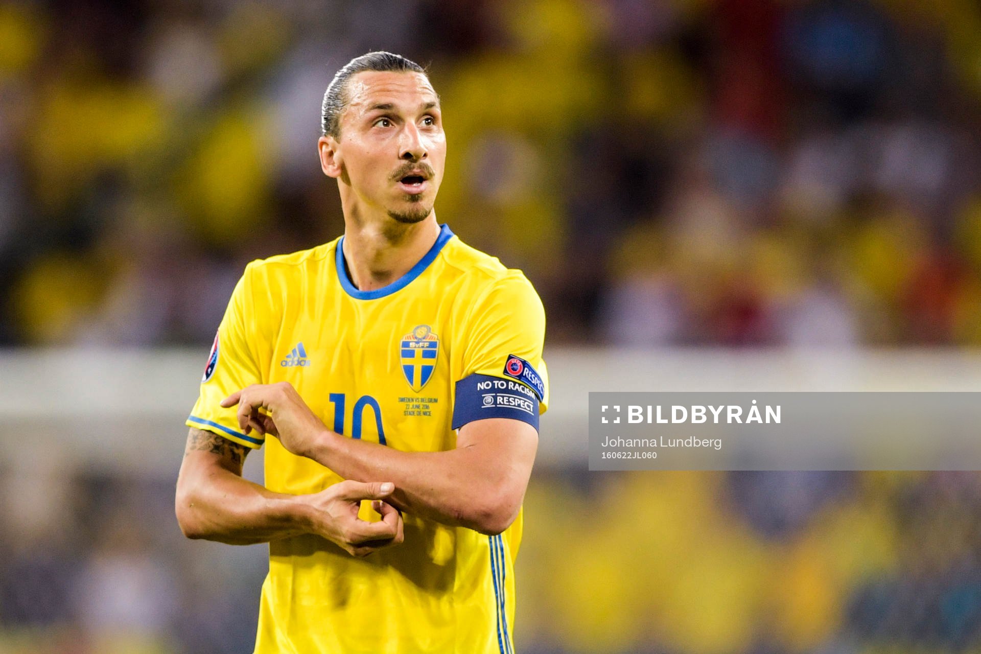 Sveriges Zlatan Ibrahimovic i fotbollsmatchen mellan