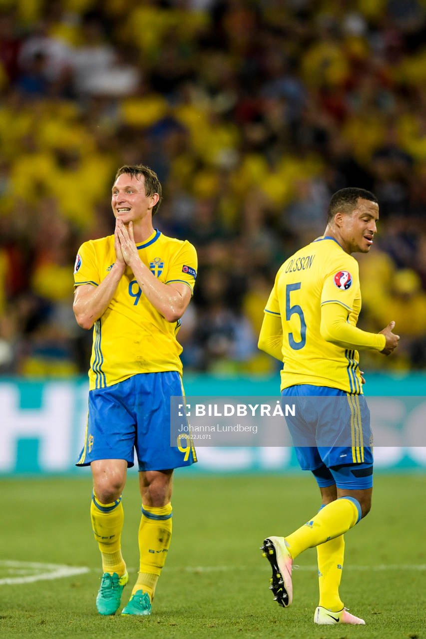 Sveriges Kim Källström och Martin Olsson deppar i