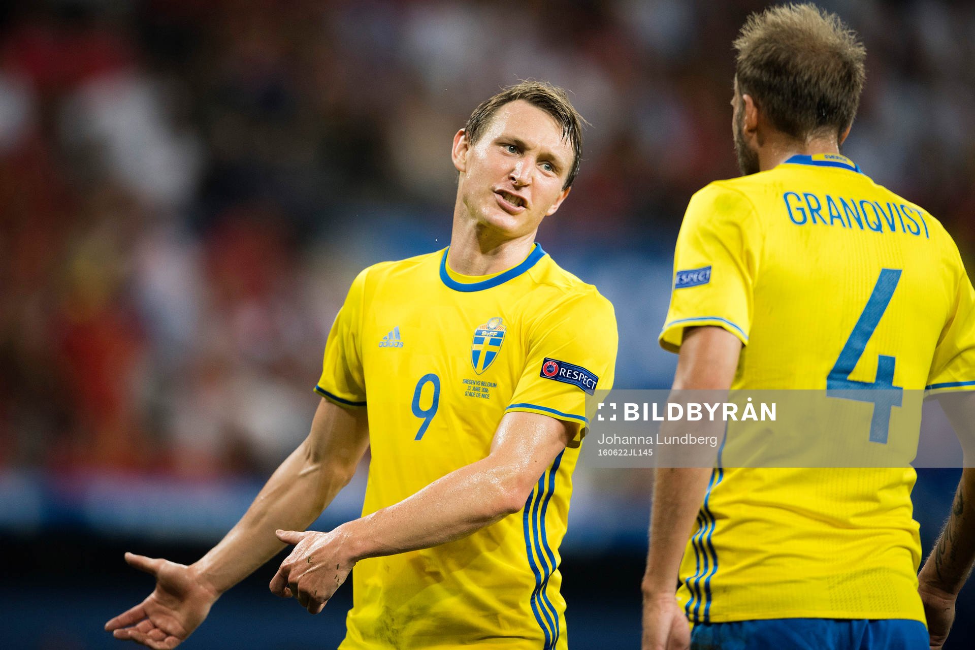 Sveriges Kim Källström och Andreas Granqvist i
