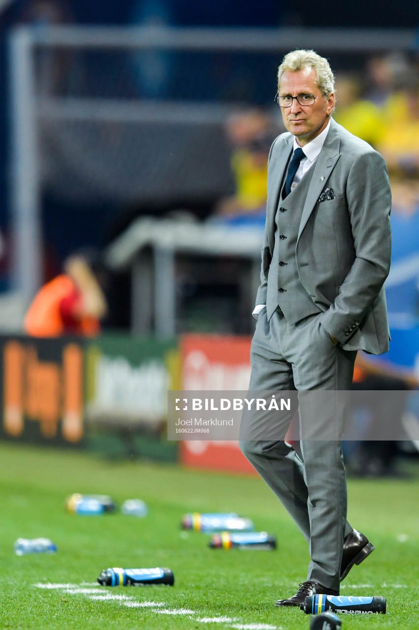 Sveriges förbundskapten Erik Hamrén i fotbollsmatchen mellan Sverige och Belgien under fotbolls-EM den 22 juni 2016 i Nice.