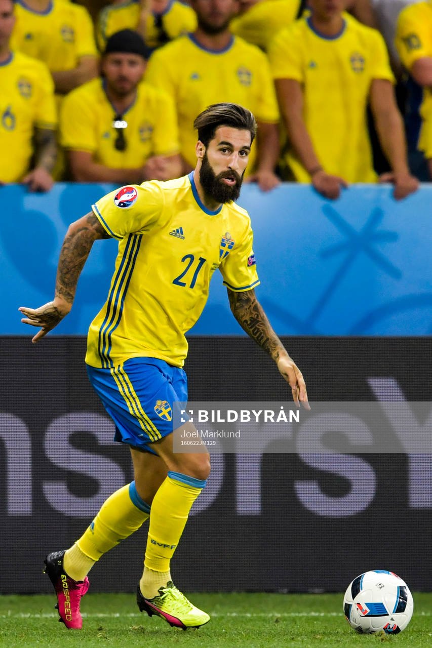 Sveriges Jimmy Durmaz i fotbollsmatchen mellan Sverige och