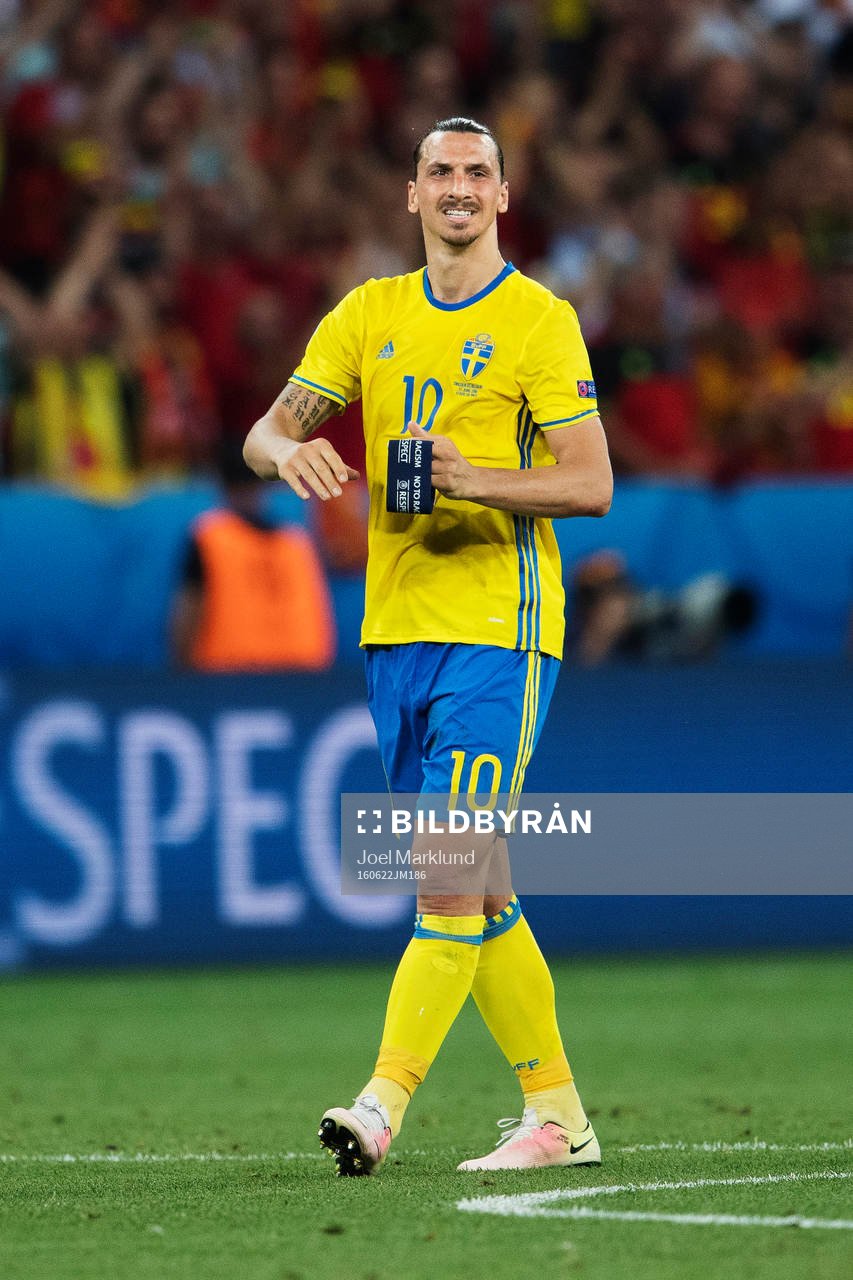 Sveriges Zlatan Ibrahimovic deppar
