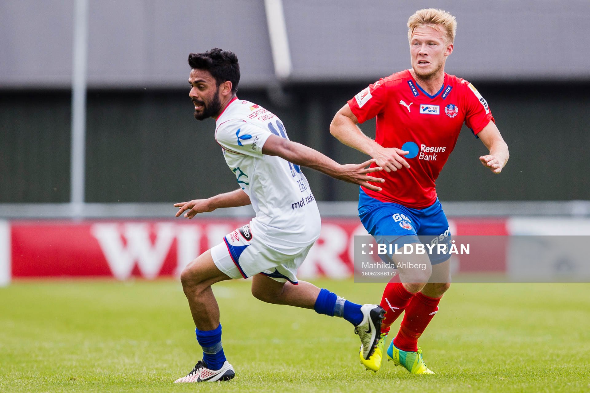 Vålerengas  Ghayas Zahid och Helsingborgs Andreas Landgren