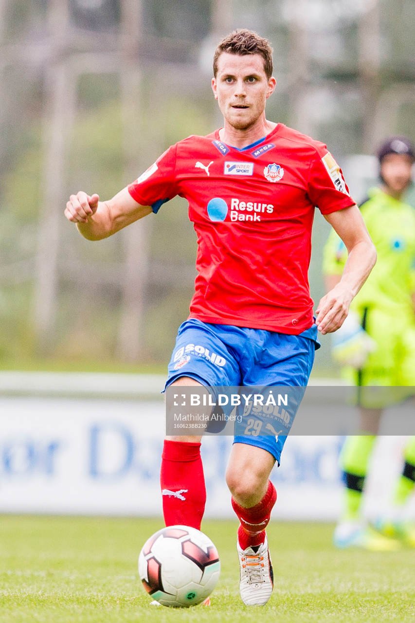 Helsingborgs Jesper Björkman under fotbollsmatchen i träningsmatchen mellan Vålerenga och Helsingborg den 23 juni 2016 i Helsingör.