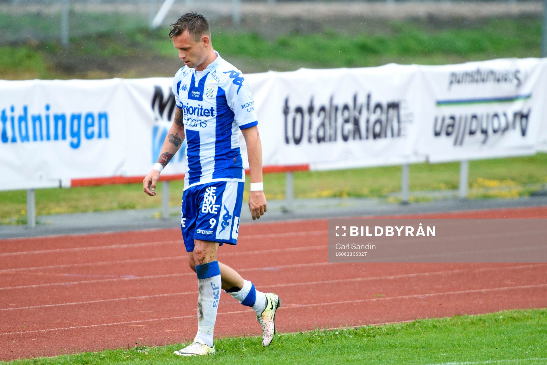 IFK Göteborgs Jakob Ankersen lämnar planen