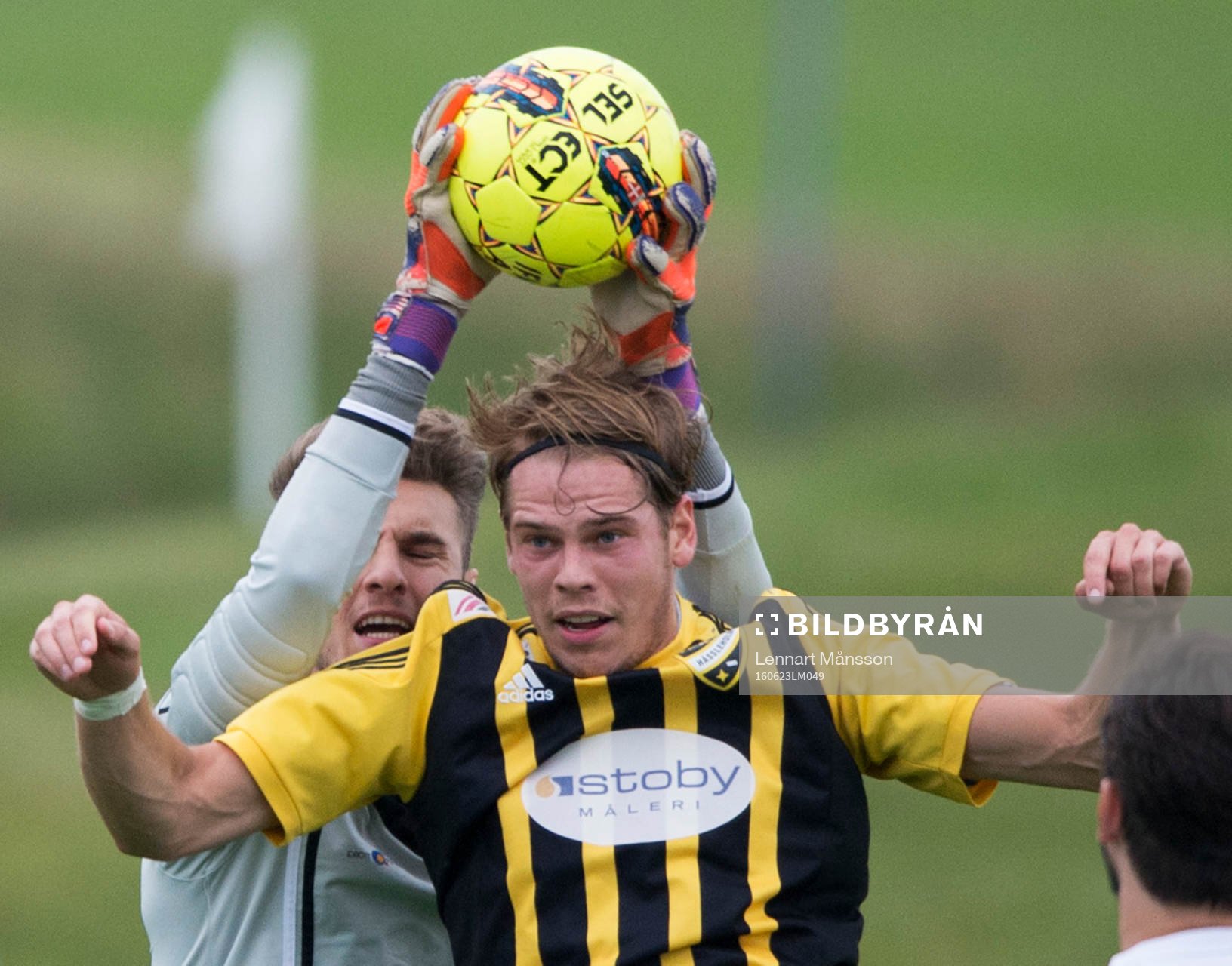 IFK Hässleholms Filip Ranmo i matchen i division 2 mellan