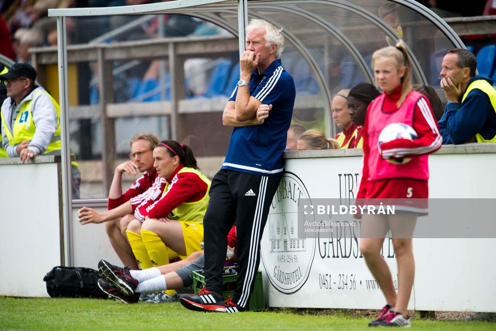 Vittsjös tillfälliga tränaren Ingemar Nilsson under fotbollsmatchen i Damallsvenskan mellan Vittsjö och Piteå den 26 juni 2016 i Vittsjö.
