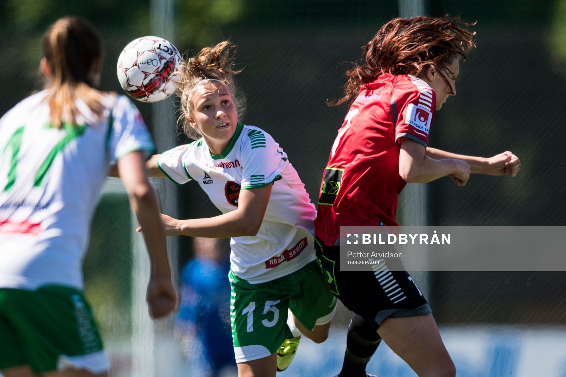 Hammarbys Julia Zigiotti Olme och LB07s Malin Gunnarsson