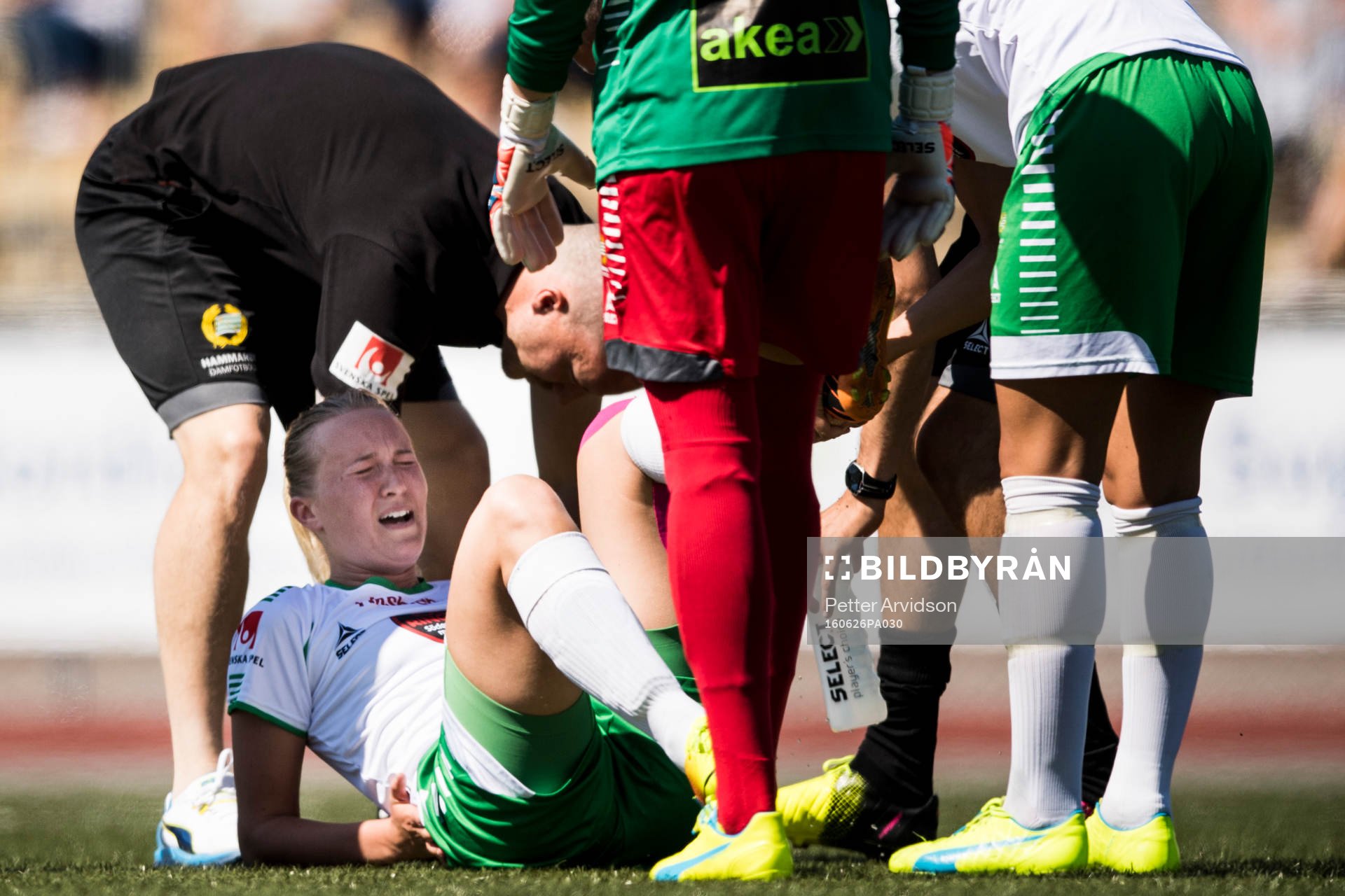 Hammarbys Linnéa Eriksson har ont i foten
