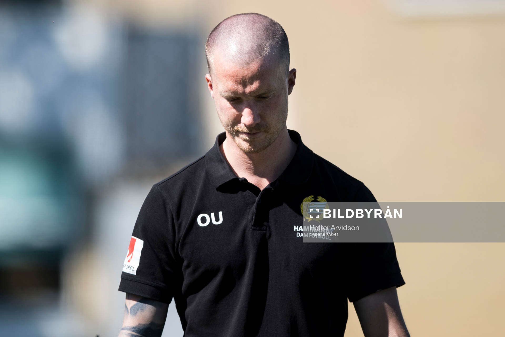 Hammarbys tränare Olof Unogård deppar