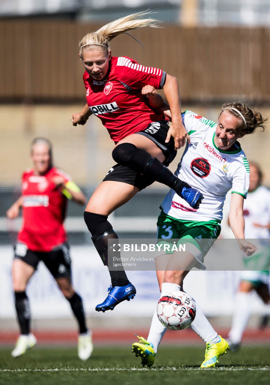 LB07s Johanna Ejdelind och Hammarbys Hanna Olsson
