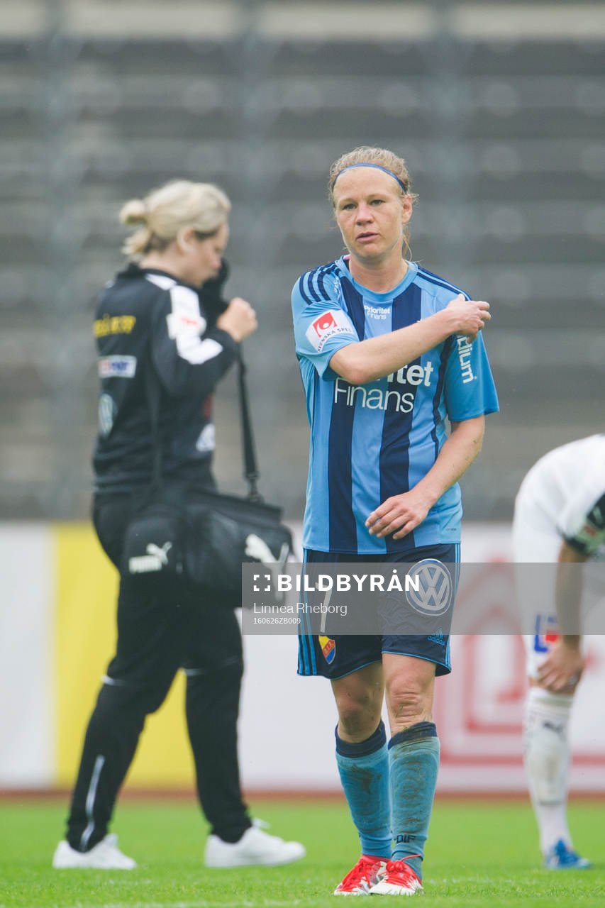 Djurgårdens Katrin Schmidt deppar