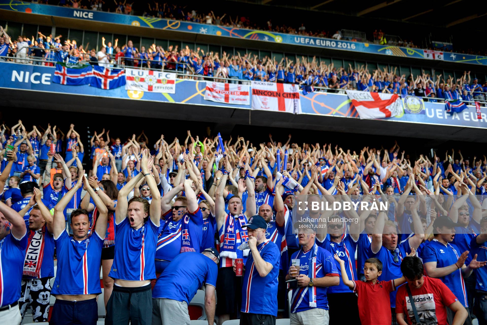 Isländska supportrar