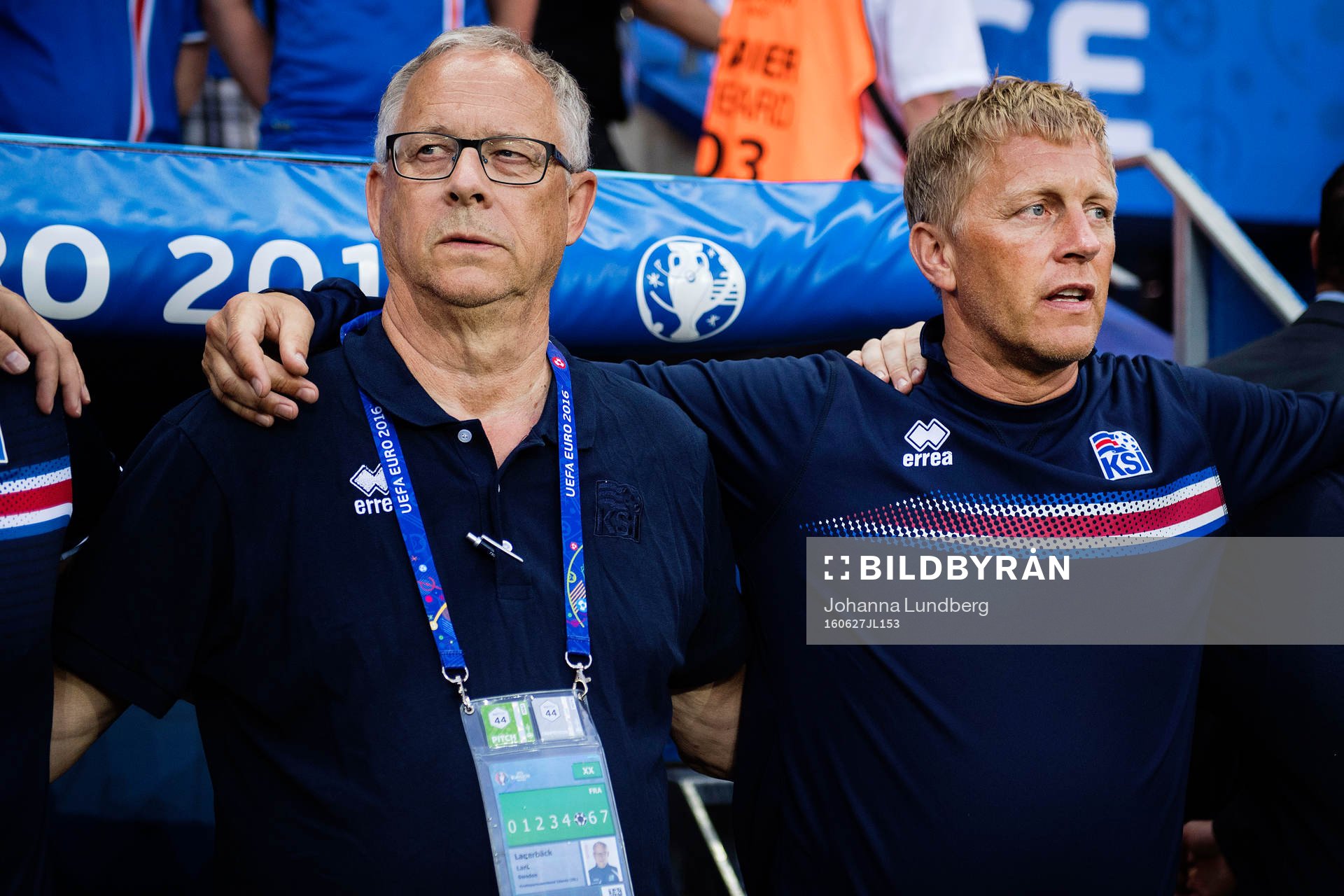 Islands förbundskaptener Lars Lagerbäck (tv) och  Heimir