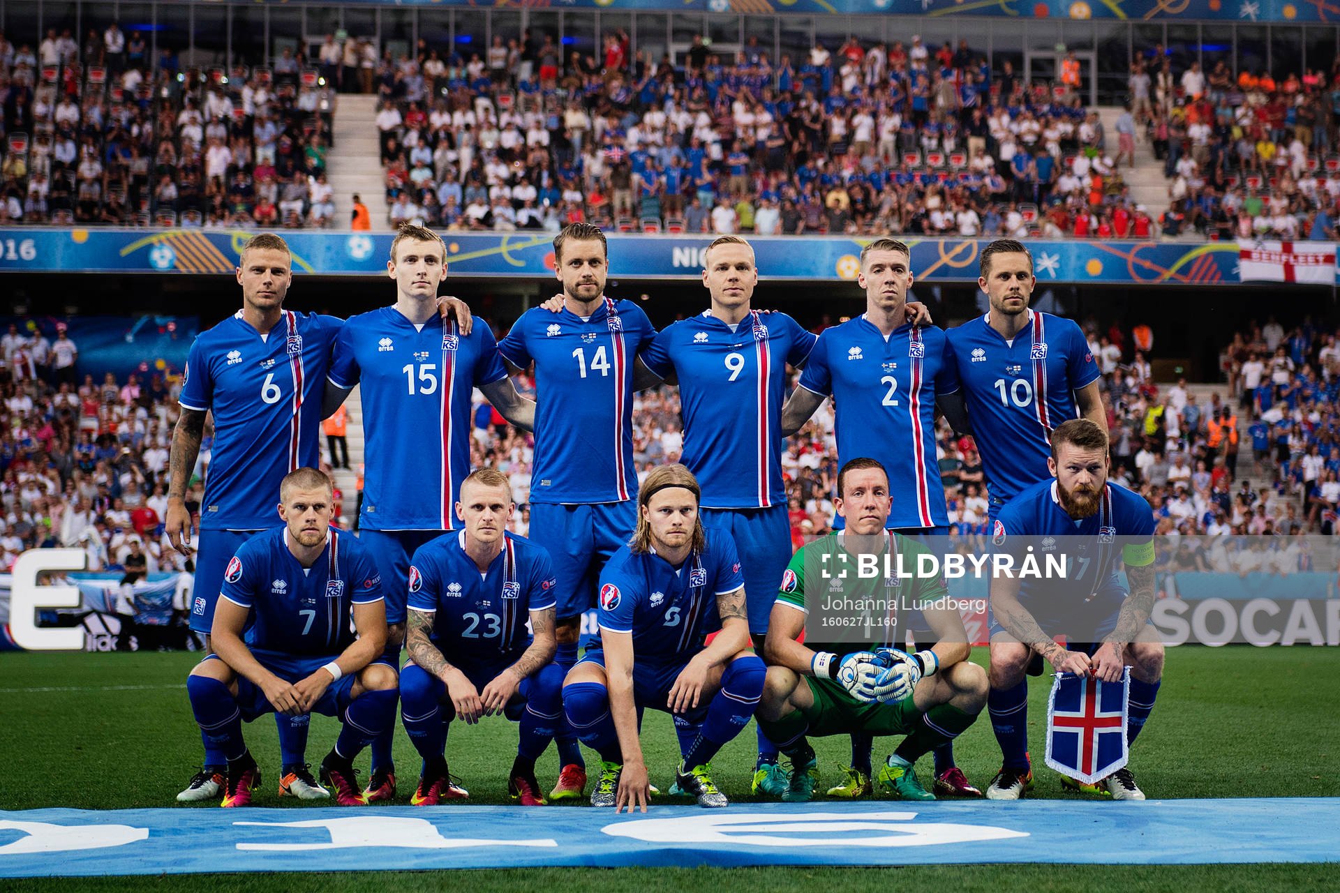 Islands spelare ställer upp för en lagbild