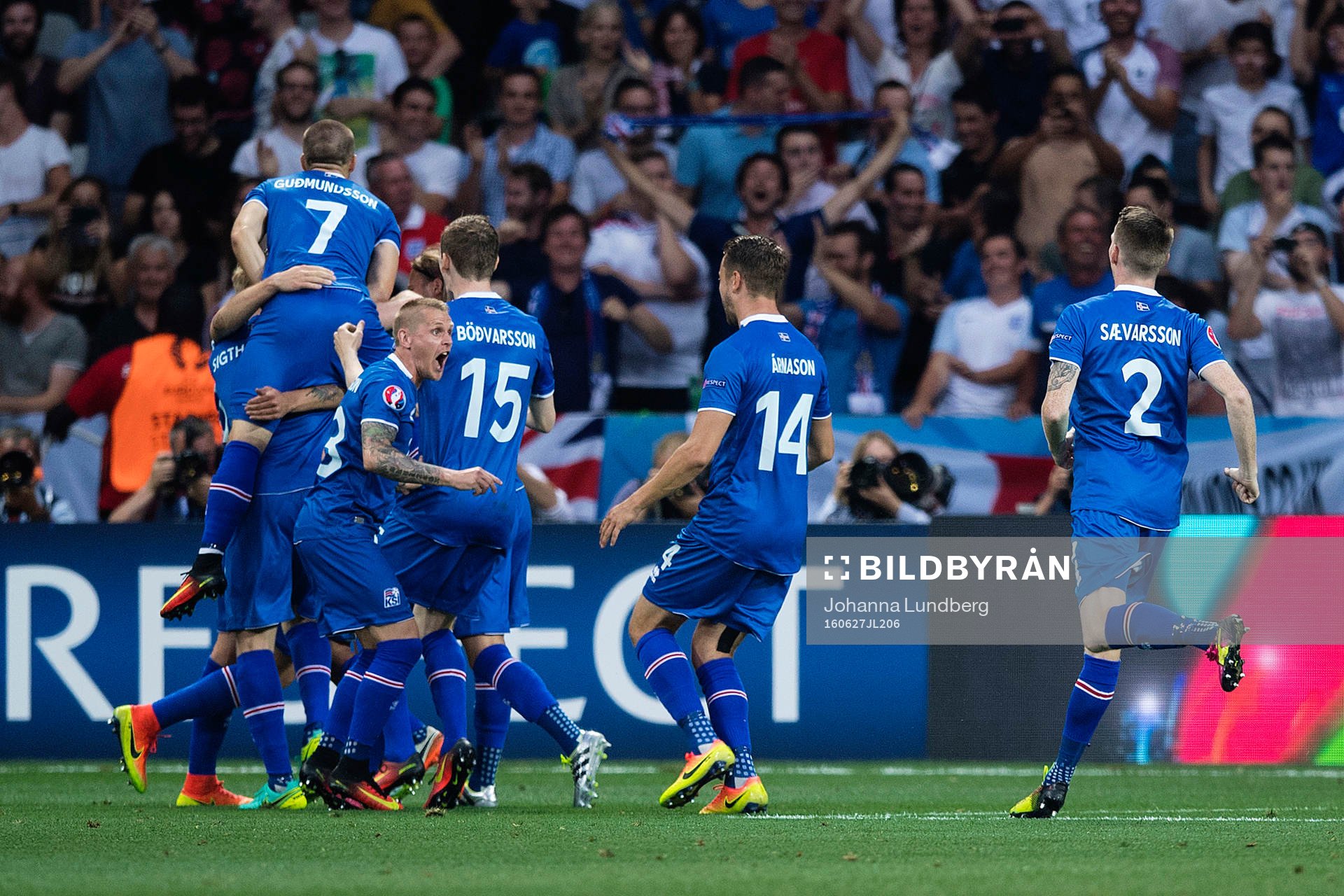 Islands Ragnar Sigurdsson jublar
