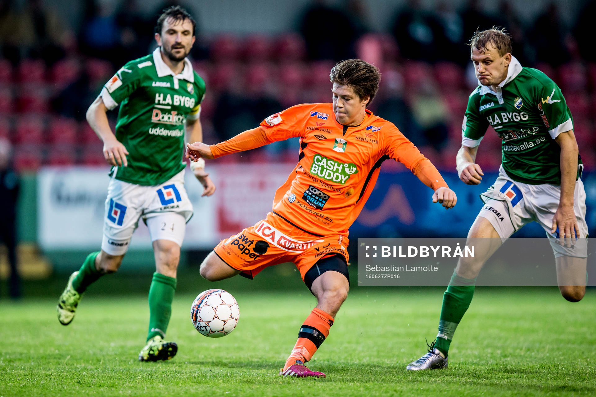 Varbergs Joel Palmquist under fotbollsmatchen i Superettan mellan Ljungskile och Varberg den 27 juni 2016 i Ljungskile.