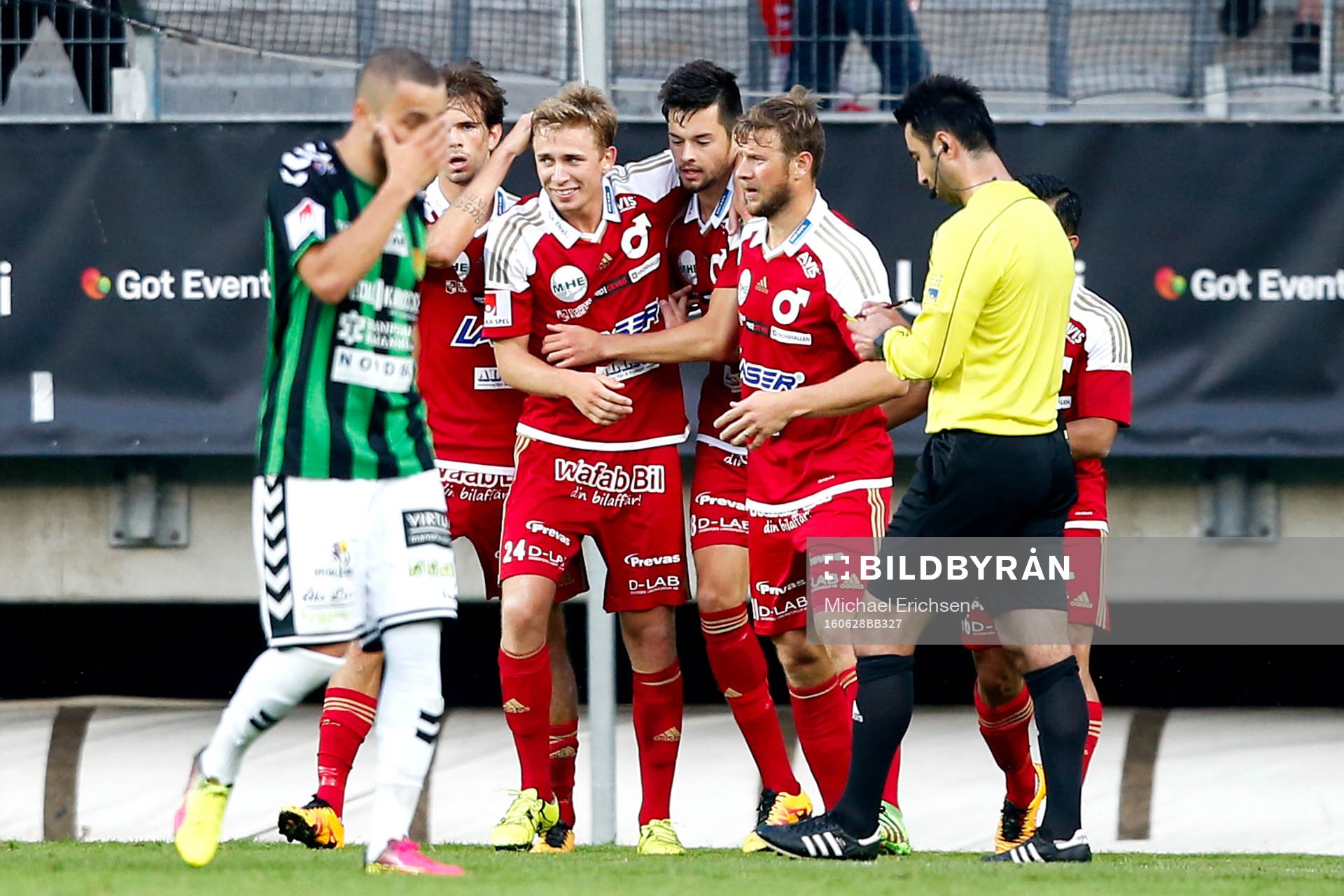 Degerfors Ludvig Fritzson jublar