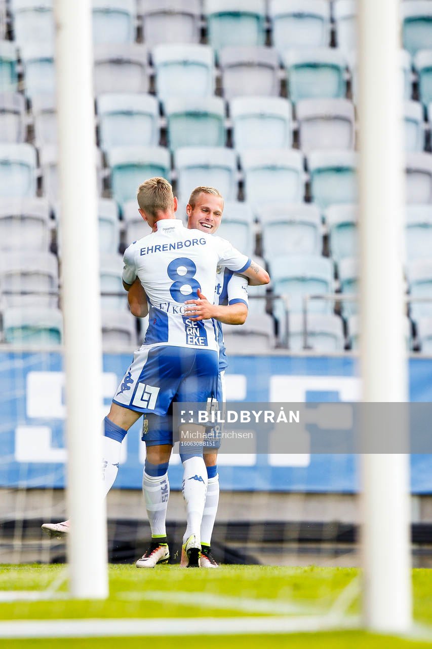 IFK Göteborgs Sören Rieks och Gustav Engvall jublar