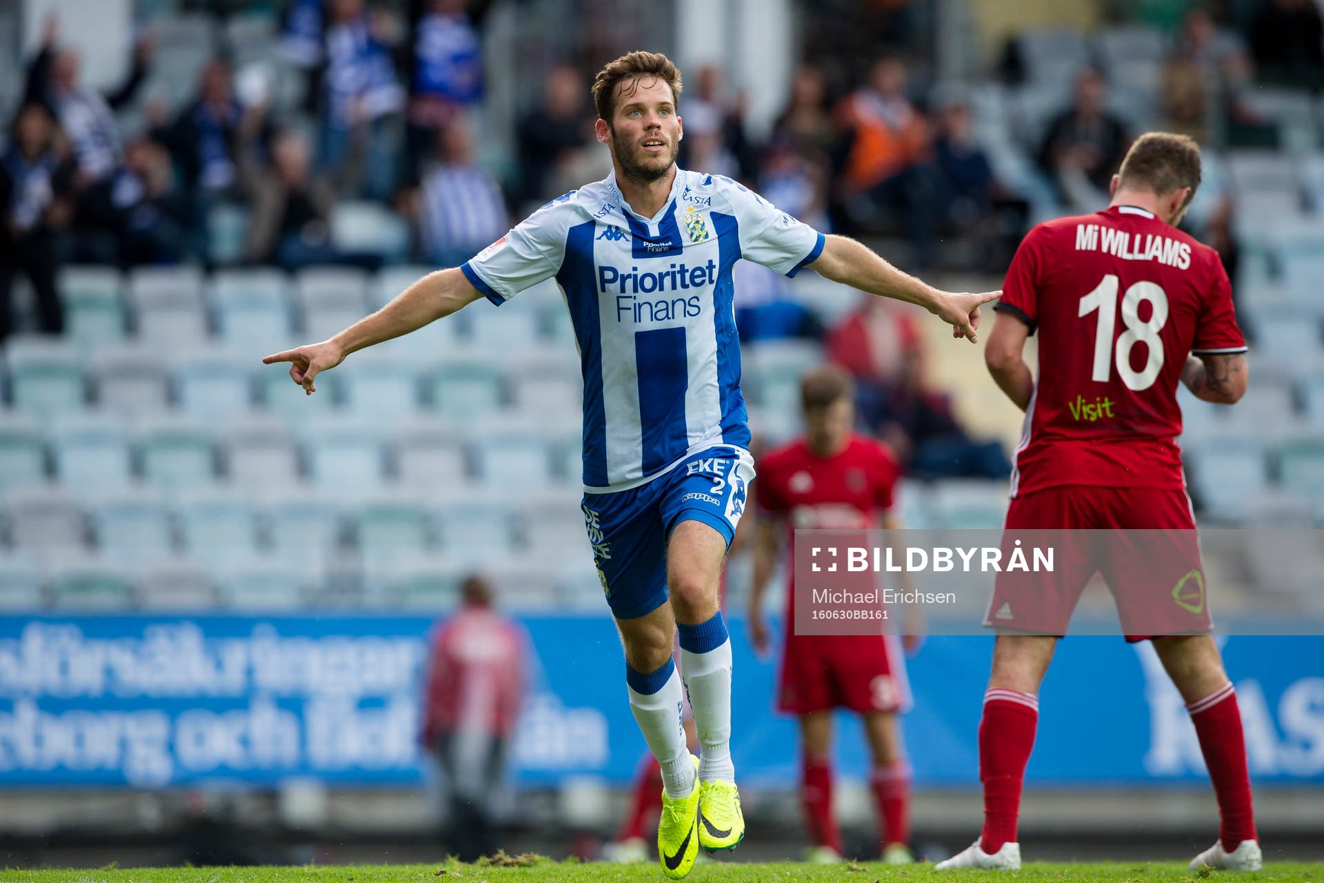 IFK Göteborgs Emil Salomonsson jublar efter att ha gjort 3-0 under fotbollsmatchen i kvalet till Europa League mellan IFK Göteborg och Llandudno den 30 juni 2016 i Göteborg.