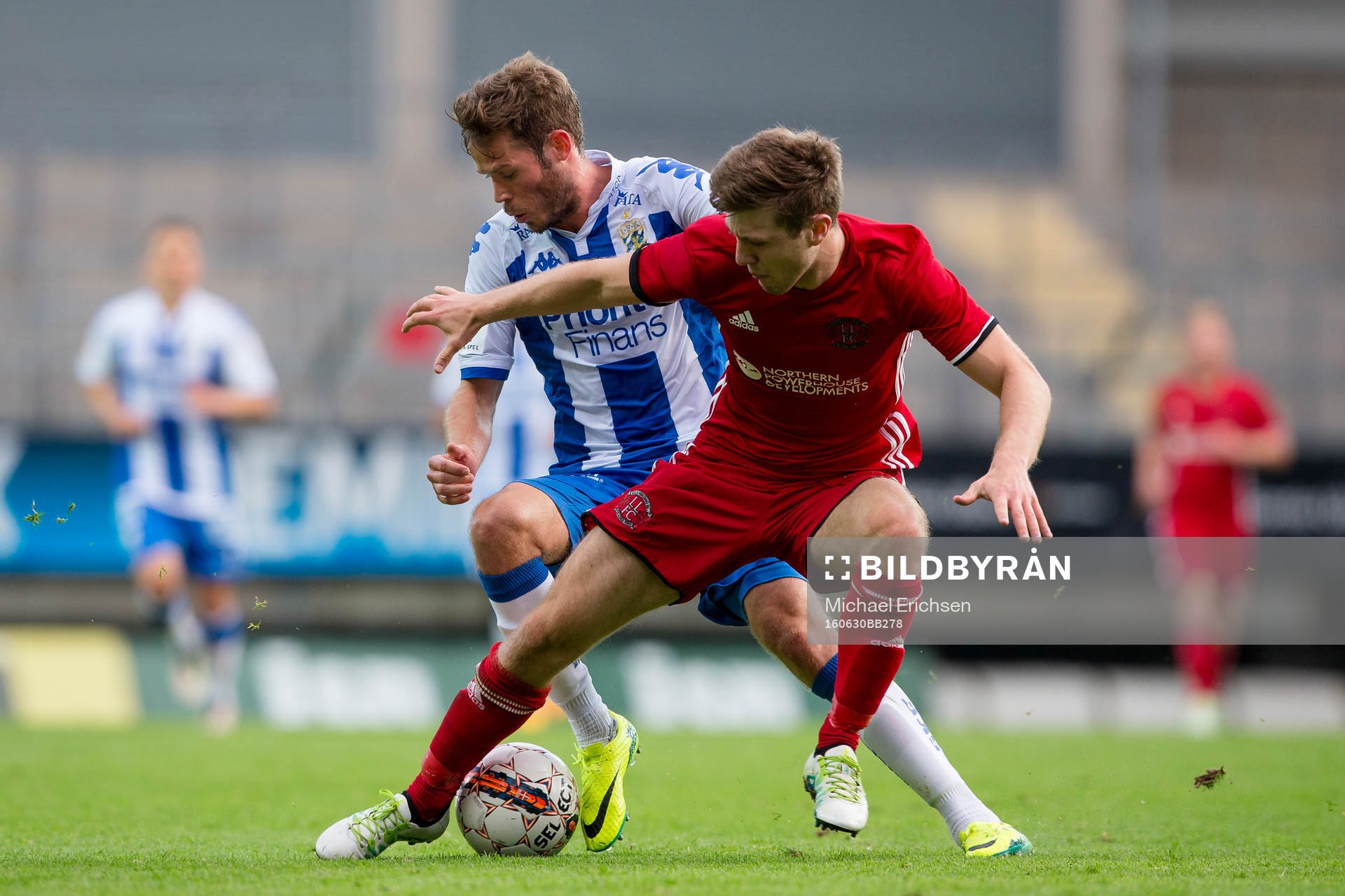 IFK Göteborgs Emil Salomonsson mot Llandudnos James Joyce