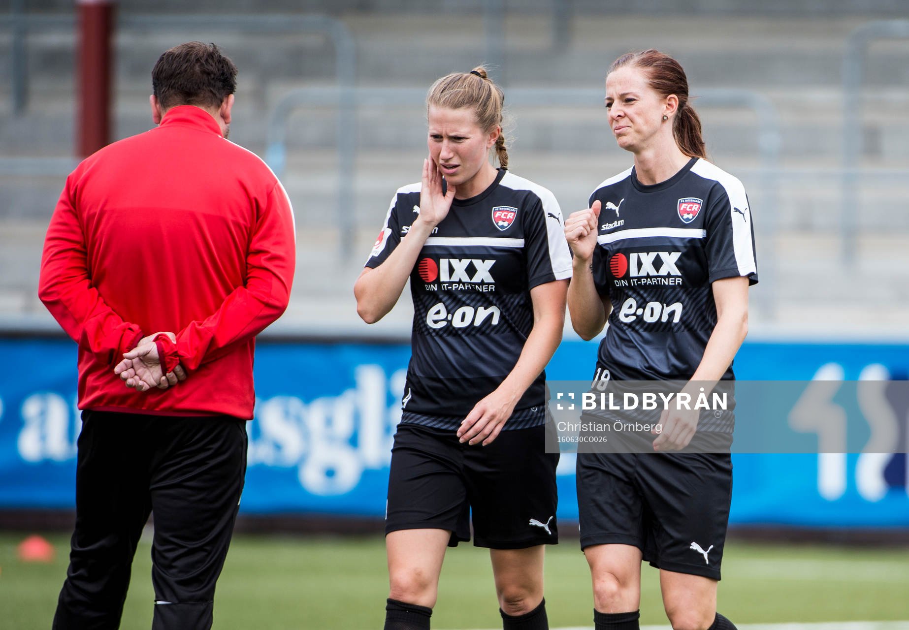 Tränare Jack Majgaard Jensen, Emma Berglund och Lotta