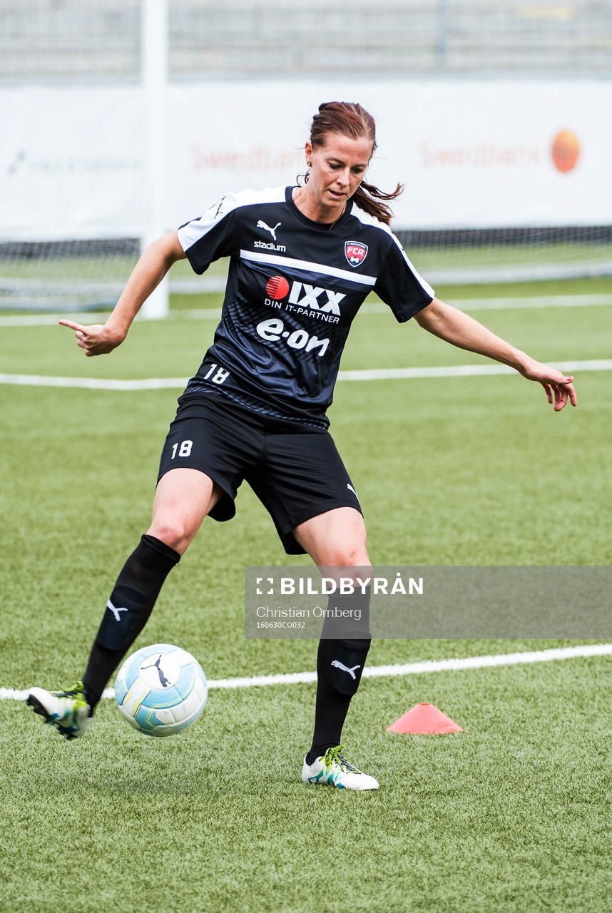 Lotta Schelin